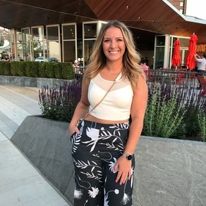 Meet your Posher, Katelyn